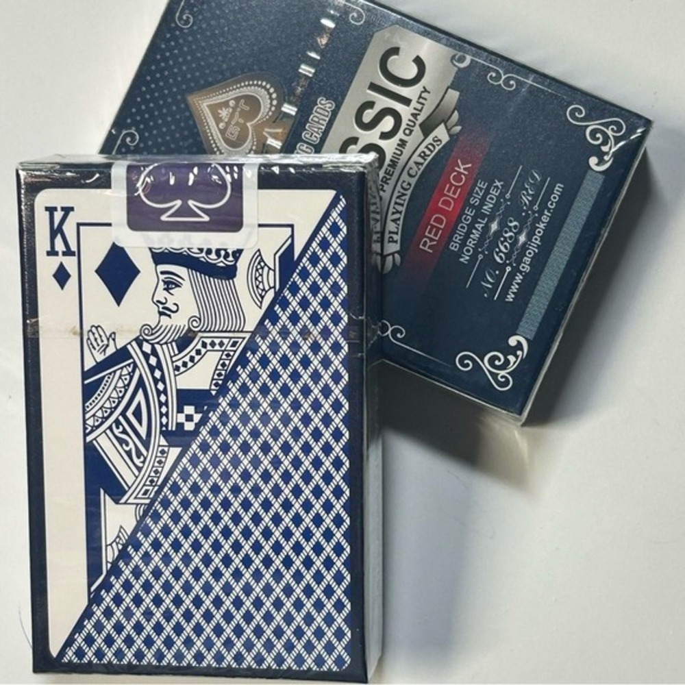 4 Packs of Classic Plastic Playing Card Set w/ 2 Blue & 2 Red Decks - Picture 6 of 6